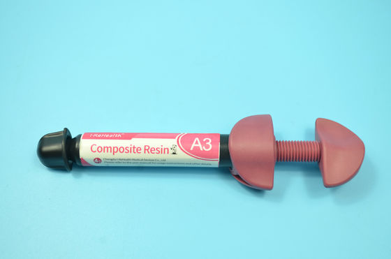 Resine composite altamente versatili fotopolimerizzabili per diverse procedure restaurative